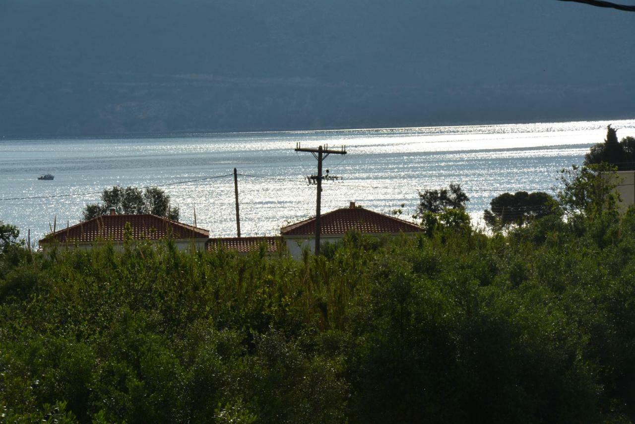 Lotus Sea View Apartments Lixouri Exterior photo